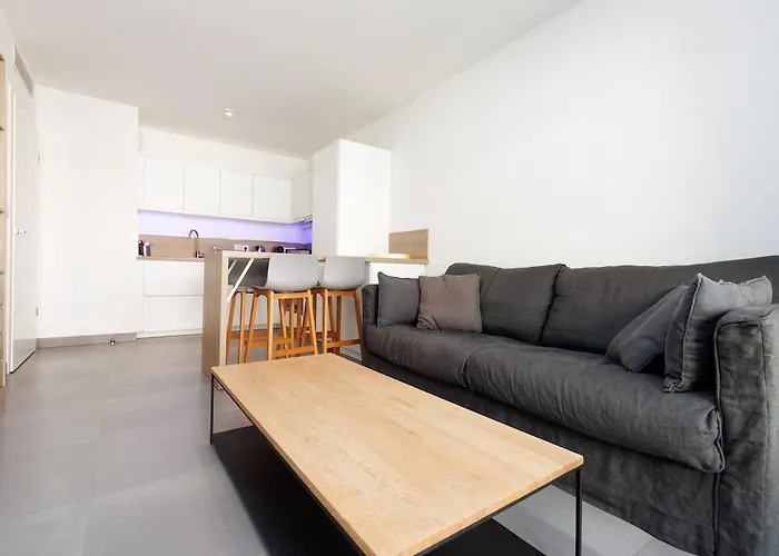 L'azuera Center 2p Design 4 Pers Secure Parking Apartman *